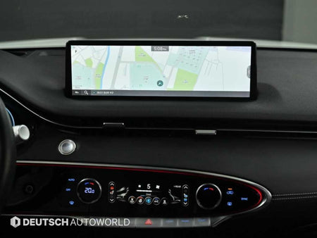 Genesis GV70 — photo 14
