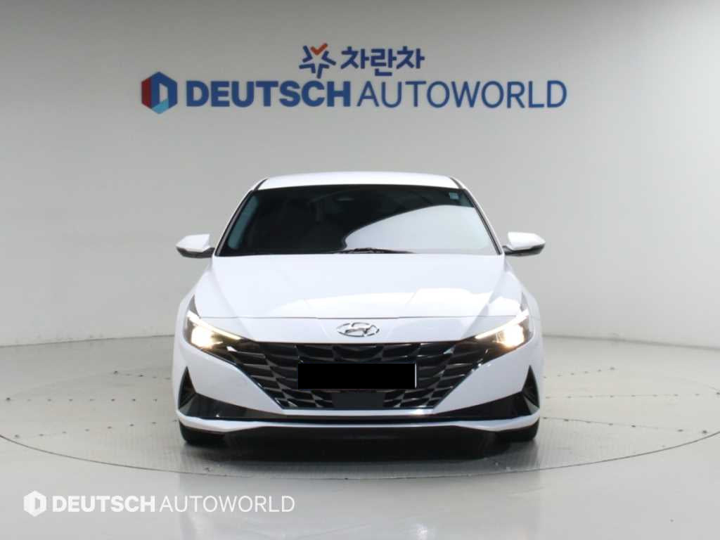 Hyundai Avante — photo 03
