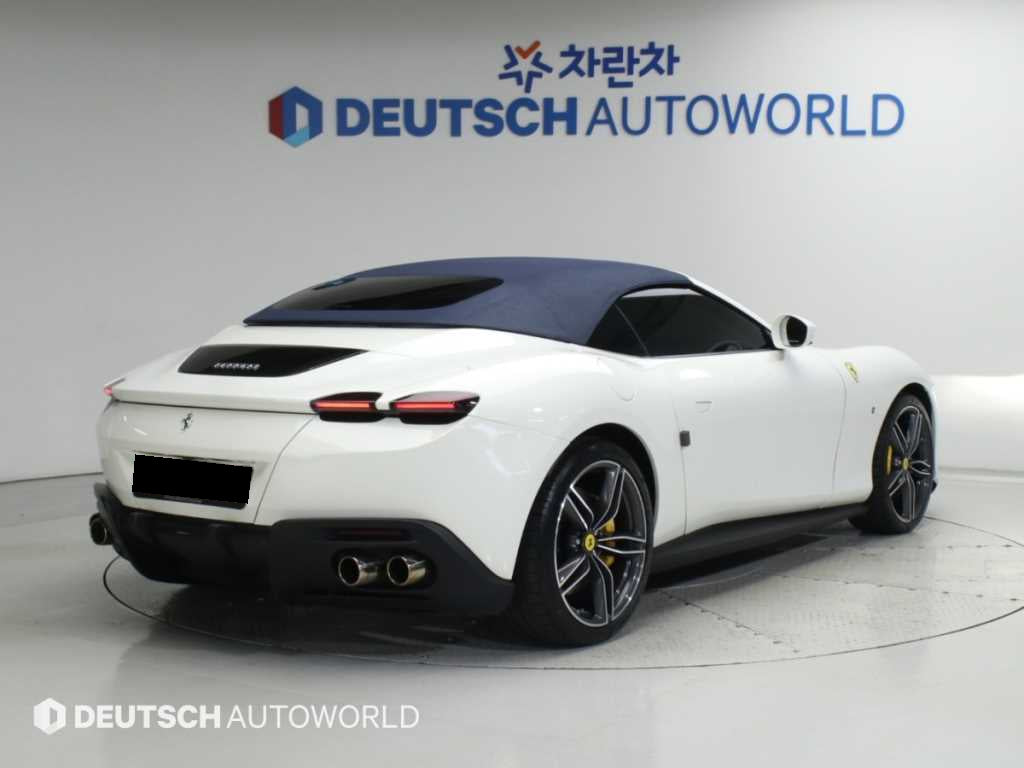 Ferrari Roma — photo 02