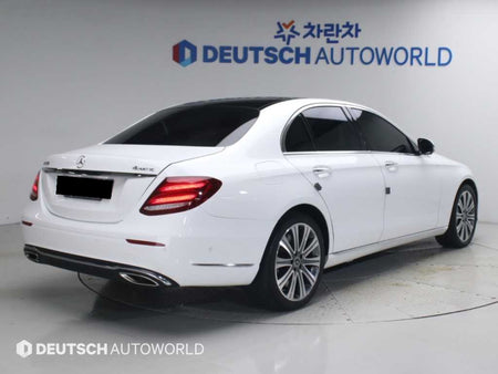 Mercedes-Benz E-Class — photo 02