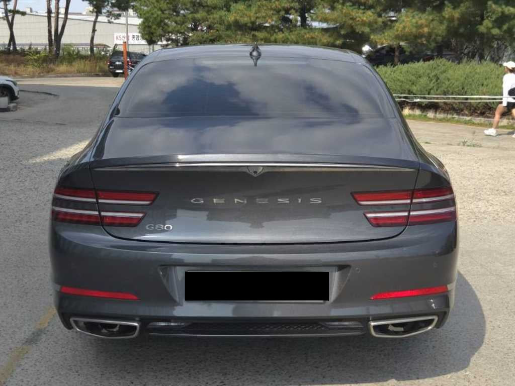 Genesis G80 — photo 04