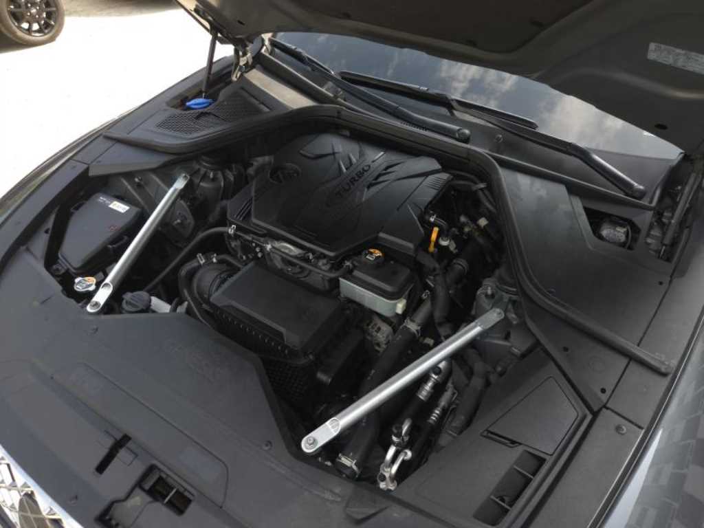 Genesis G80 — photo 19