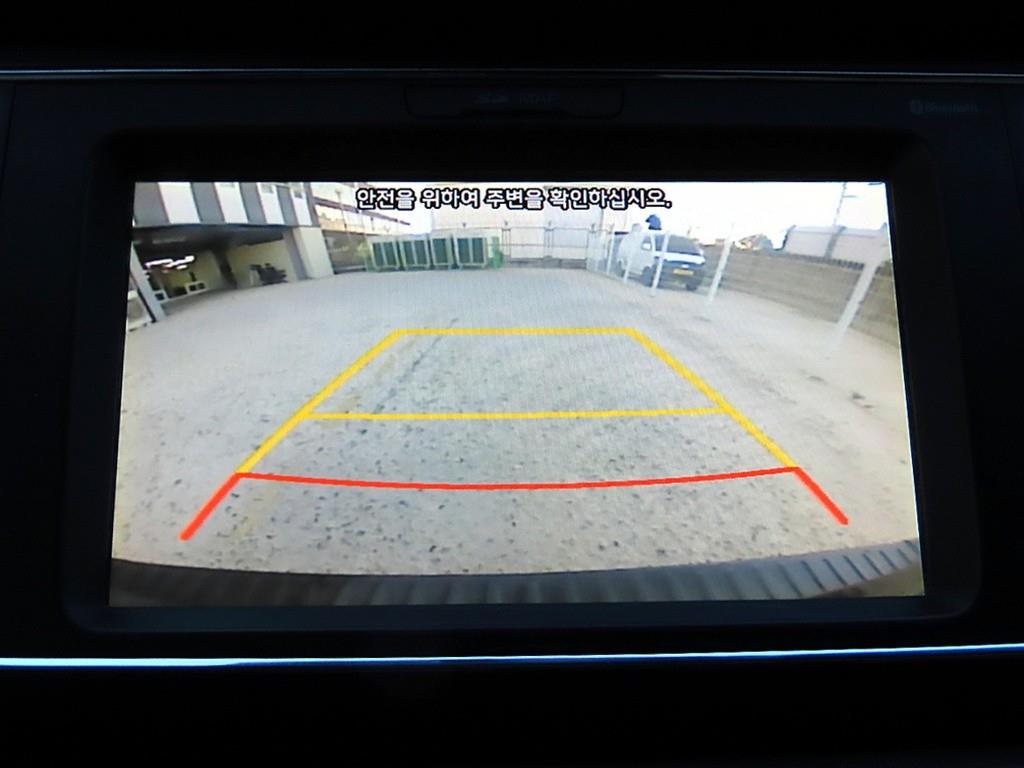 Kia Carnival — photo 13