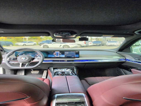 BMW 7-Series — photo 06