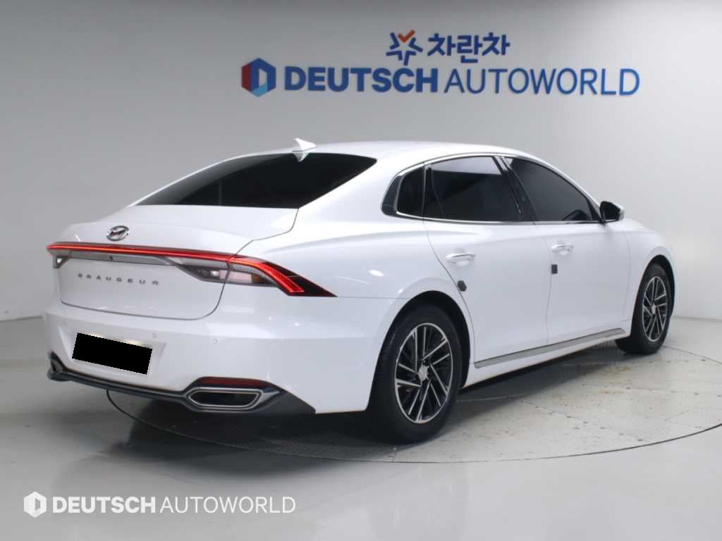 Hyundai Grandeur — photo 05