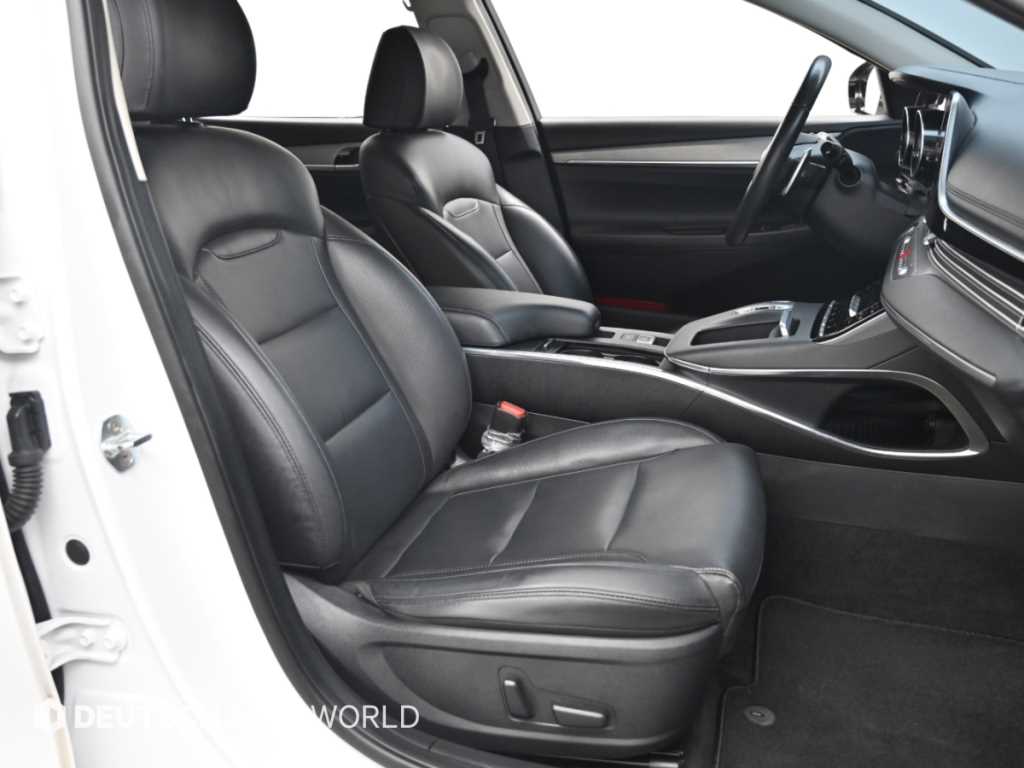 Hyundai Grandeur — photo 17