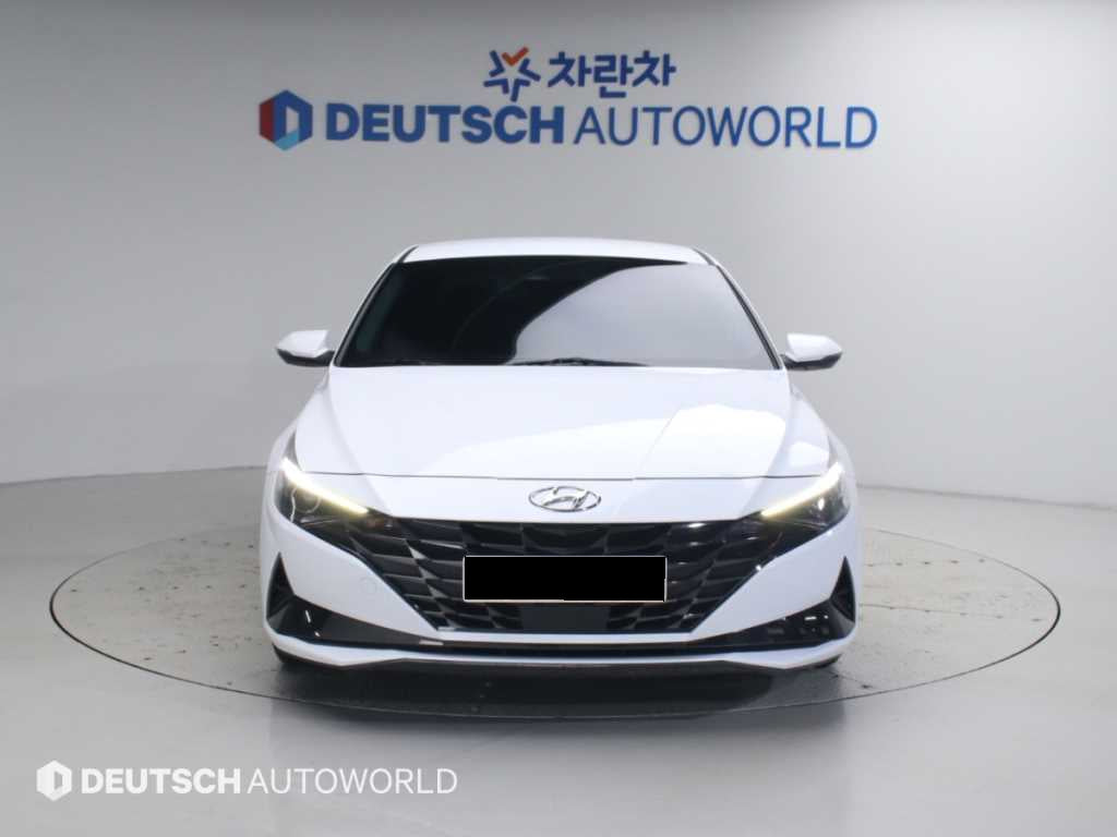 Hyundai Avante — photo 02