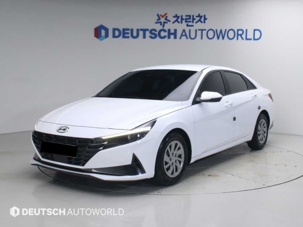 Hyundai Avante — photo 03