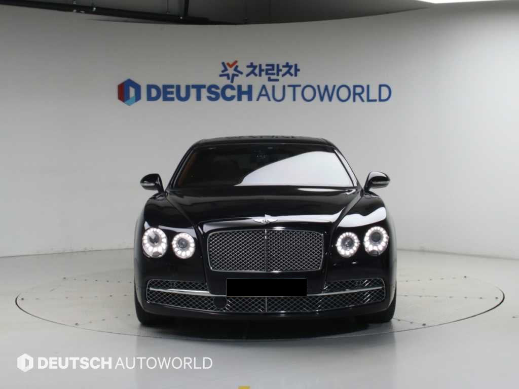 Bentley Flying Spur — photo 04