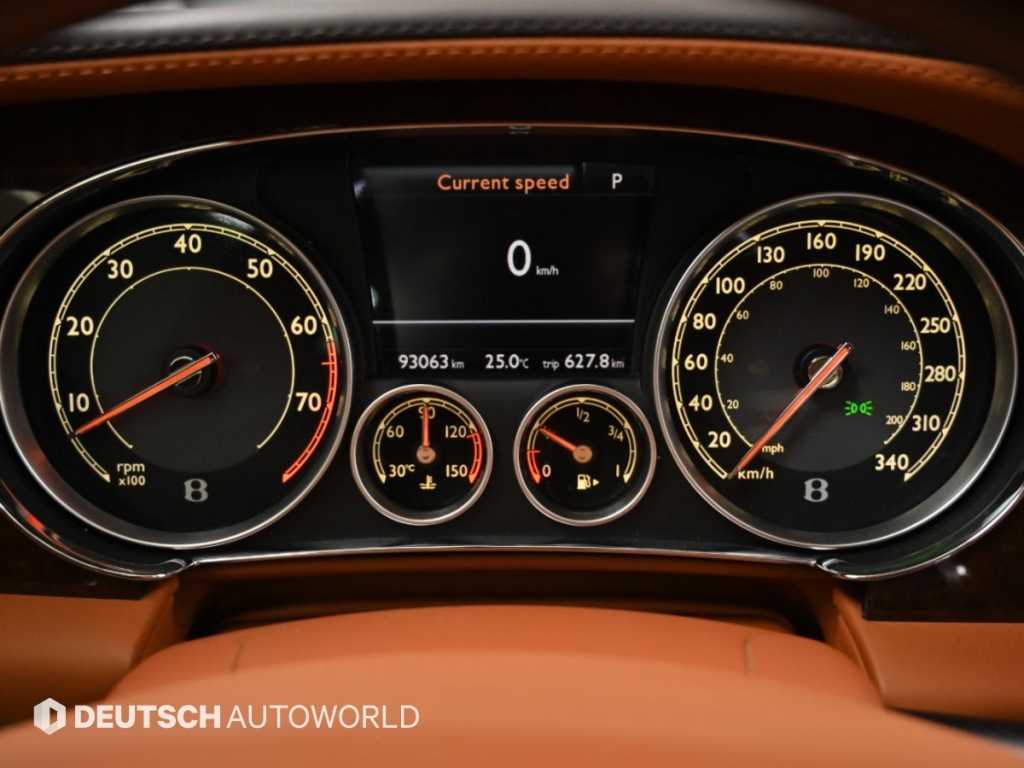 Bentley Flying Spur — photo 09