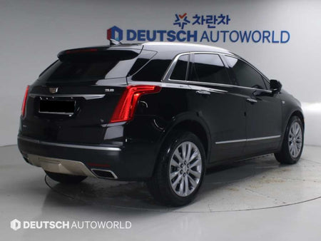 Cadillac XT5 — photo 02