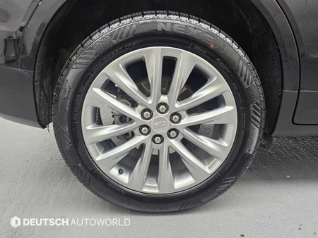 Cadillac XT5 — photo 05
