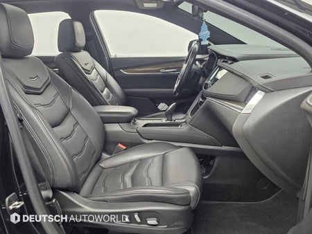 Cadillac XT5 — photo 10
