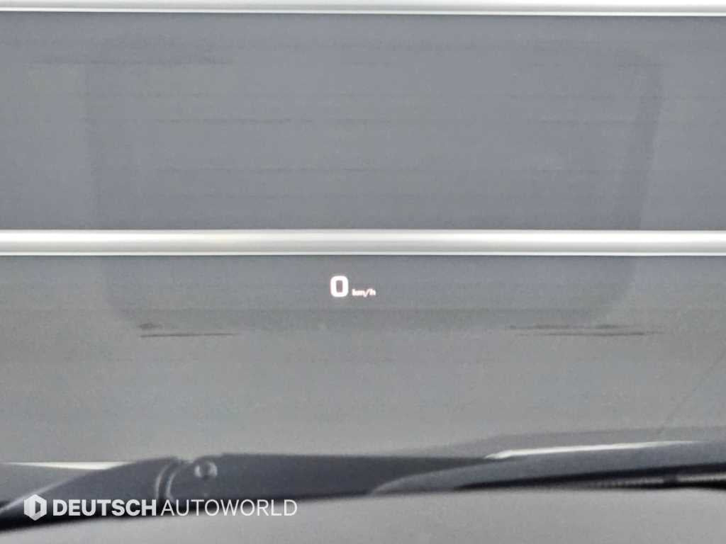 Cadillac XT5 — photo 17